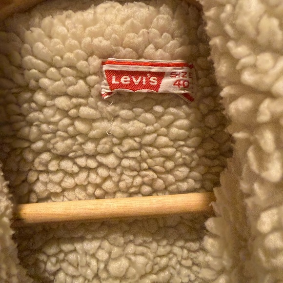 VINTAGE LEVIS SHERPA TRUCKER DENIM JACKET RED TAB 1970S SIZE 40 - Picture 6 of 13